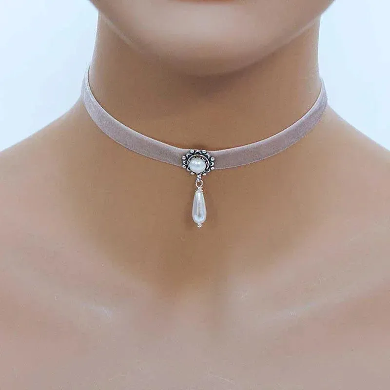 Dainty Pearl Velvet Choker Necklace