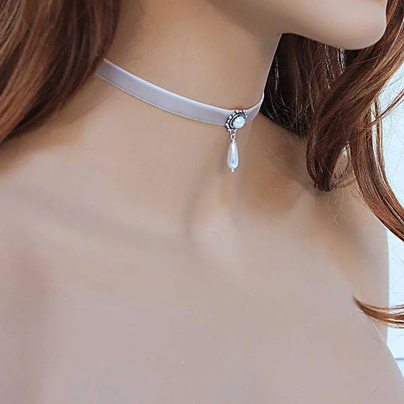 Dainty Pearl Velvet Choker Necklace