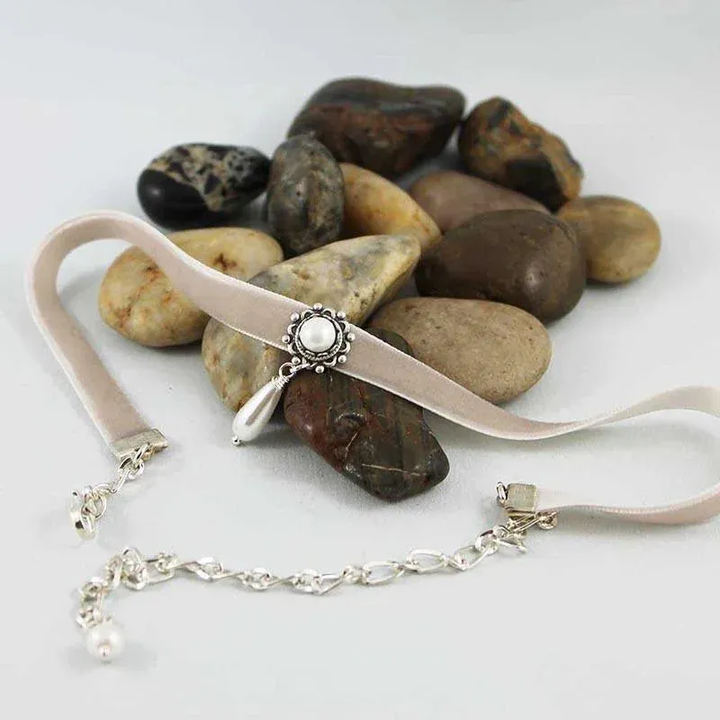 Dainty Pearl Velvet Choker Necklace