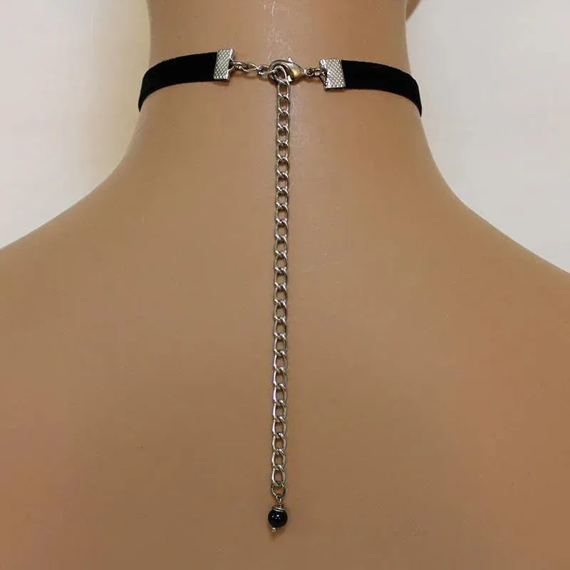Dainty Red Rose Black Velvet Victorian Choker