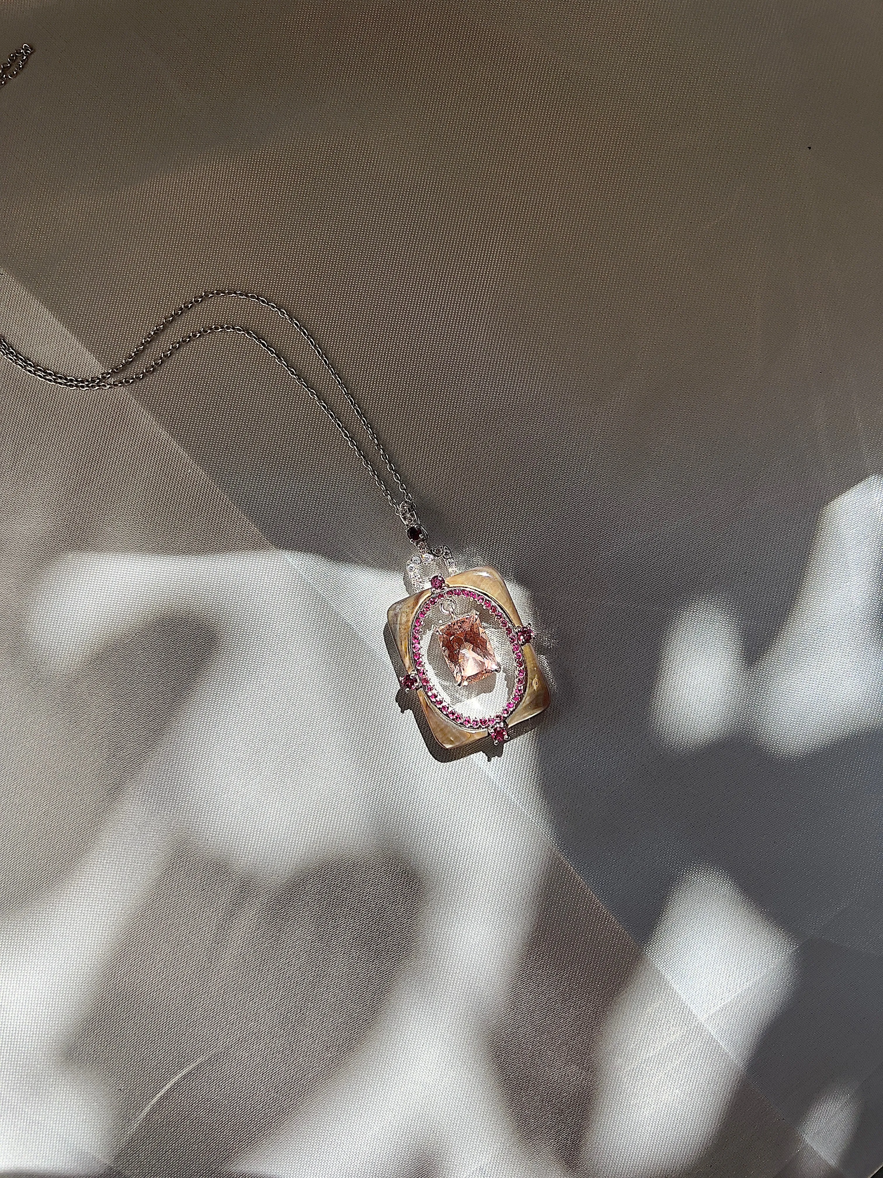 Floating Frame Cor-de-Rosa Morganite Pendant Necklace