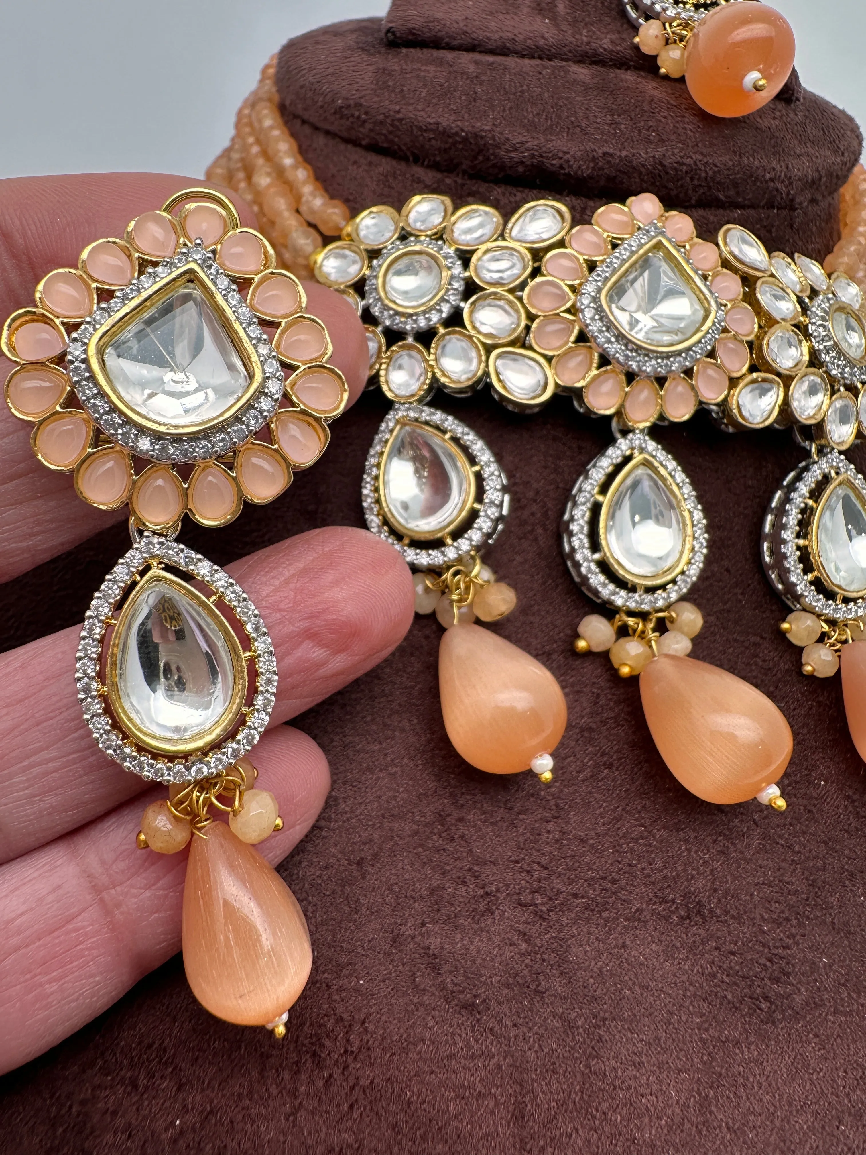 Kundan Peach Beads Choker