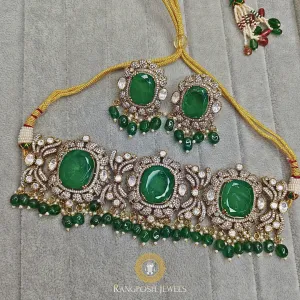 Noura choker set