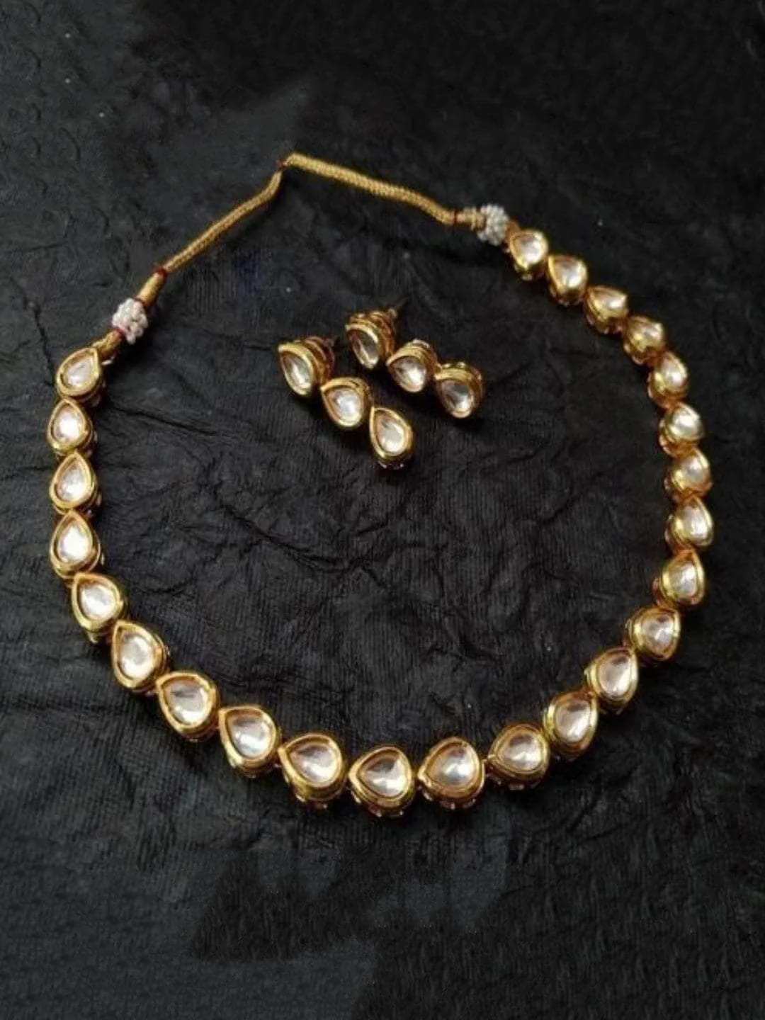 Tear Drop One Line Kundan Necklace
